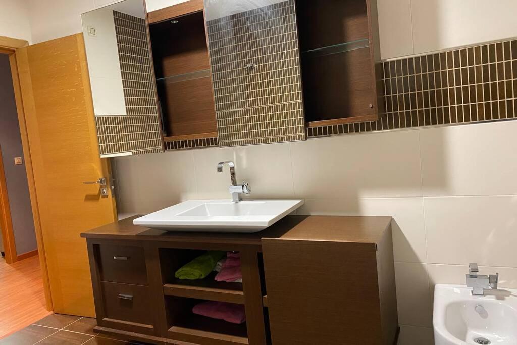 Apartamento De 4 Dormitorios En Camariñas 외부 사진