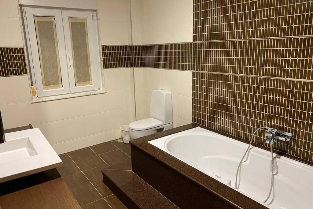 Apartamento De 4 Dormitorios En Camariñas 외부 사진